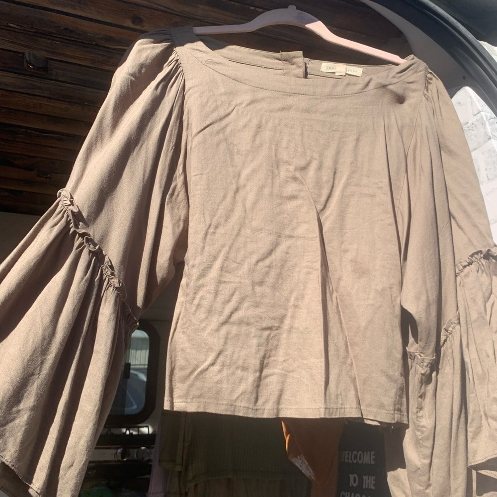 Boutique Bell Sleeved Top